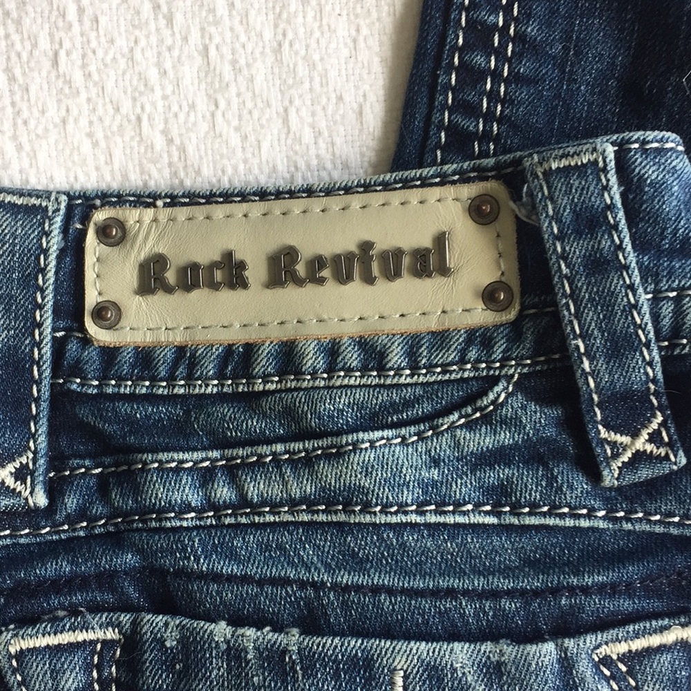 Adele rock revival capri